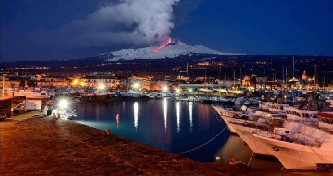 B&B La Norma คาตาเนีย ภายนอก รูปภาพ