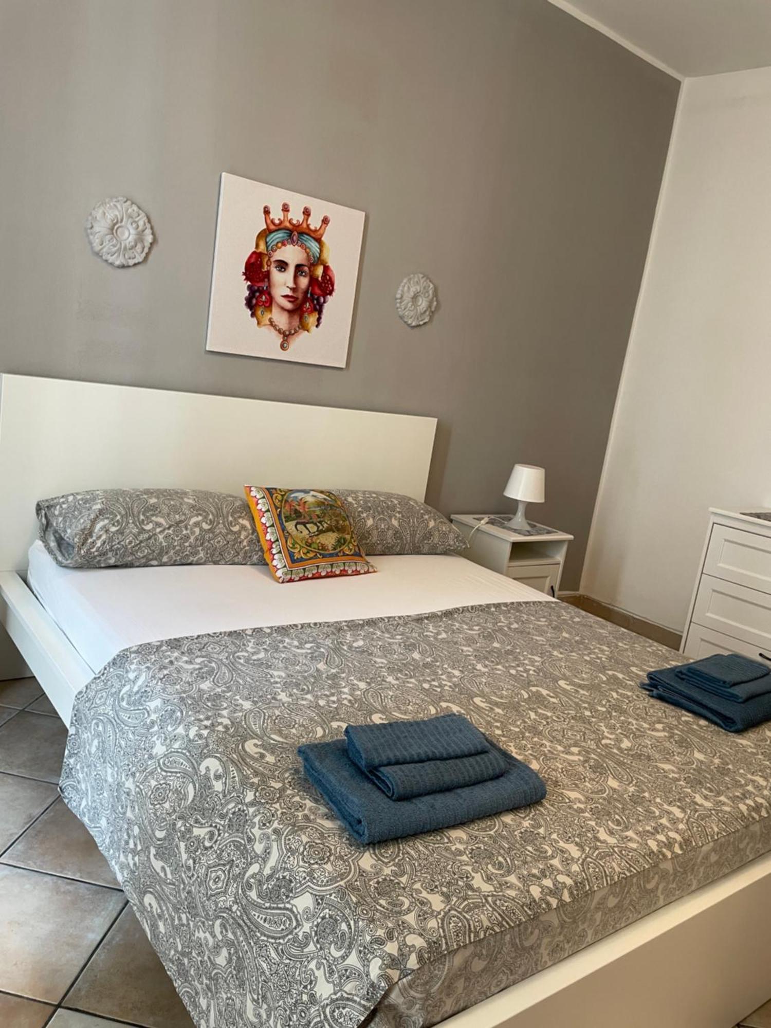 B&B La Norma คาตาเนีย ภายนอก รูปภาพ